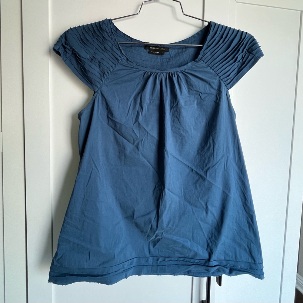 BCBG max azria top in dusty gray blue blouse top size small